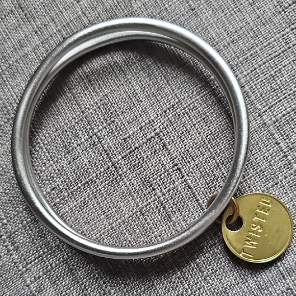 Gold and Silver Bracelet - Picture 4 of 6